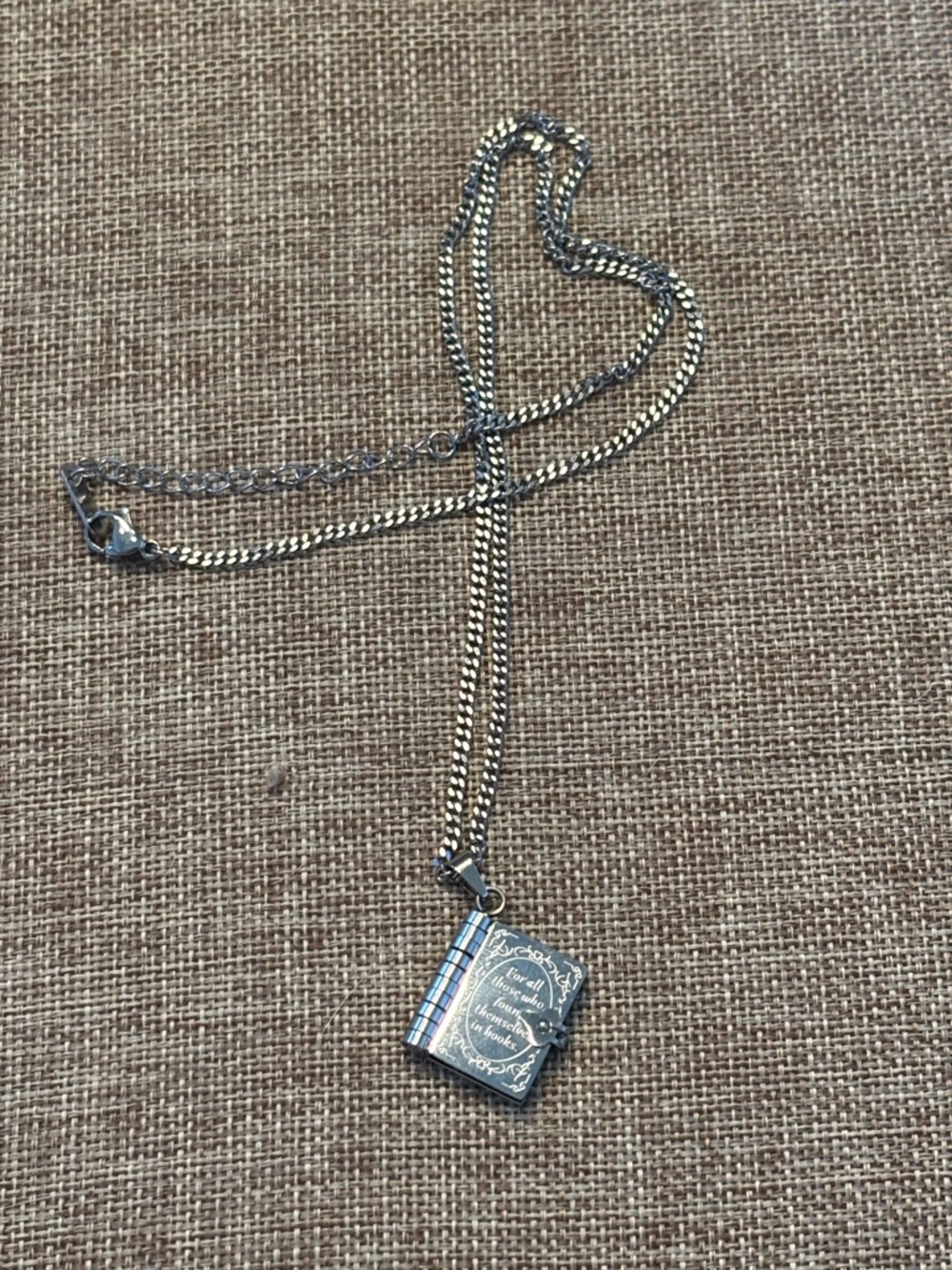 Inspirational Necklace + Mini Book “FOR ALL THOSE WHO FOUND THEMSELVES IN BOOKS” - Picture 13 of 16